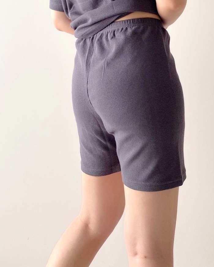GU（ジーユー）のおすすめファッションアイテム「ワッフルラウンジバイカーショーツセット（半袖）+E」