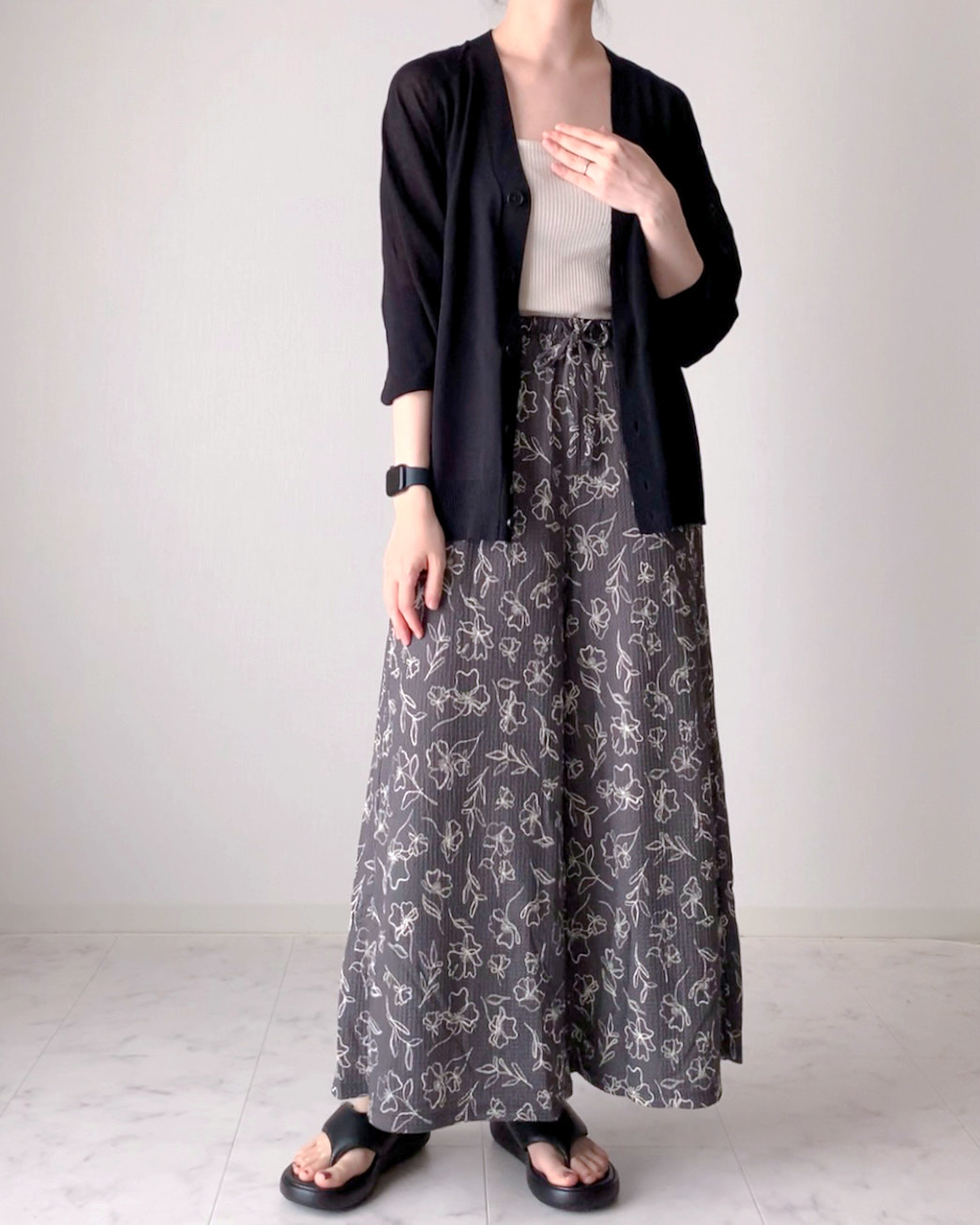 GUのおすすめファッションアイテム「ラウンジフレアパンツ(フラワー)+E」