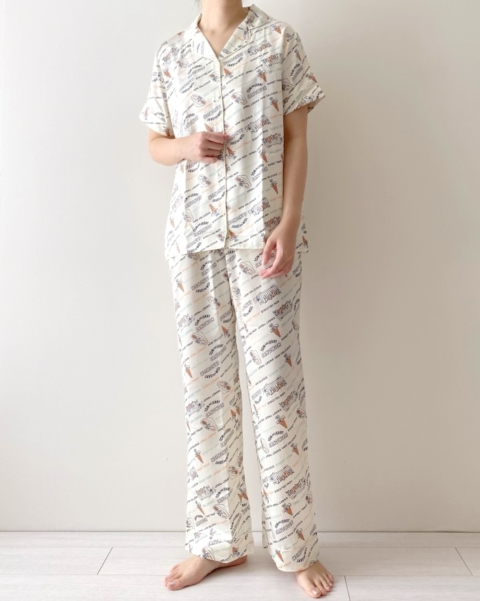 GU(ジーユー)のおすすめファッションアイテム「サテンパジャマ(半袖&ロングパンツ) TOM and JERRY」