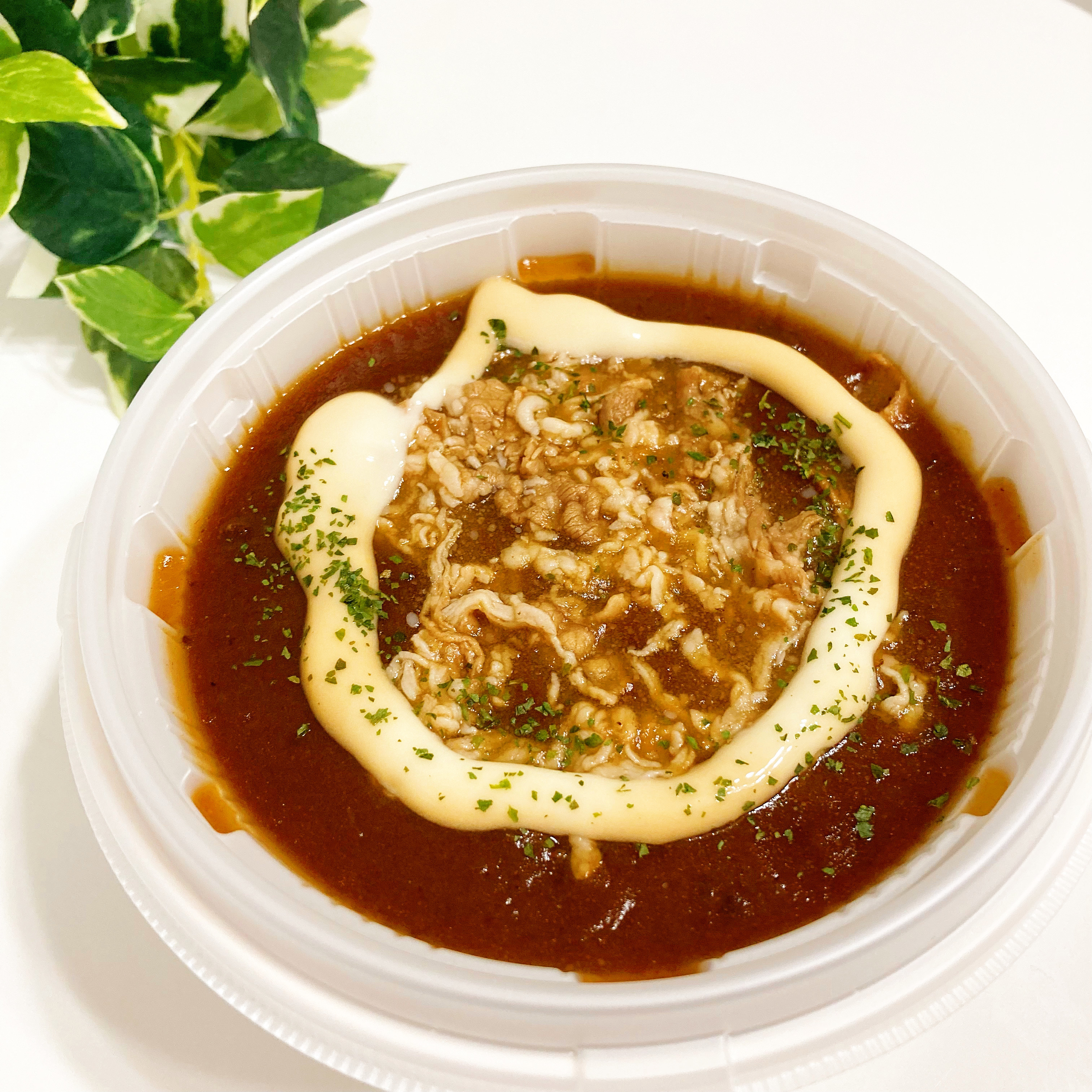 セブン-イレブンの新商品「ハヤシライス」