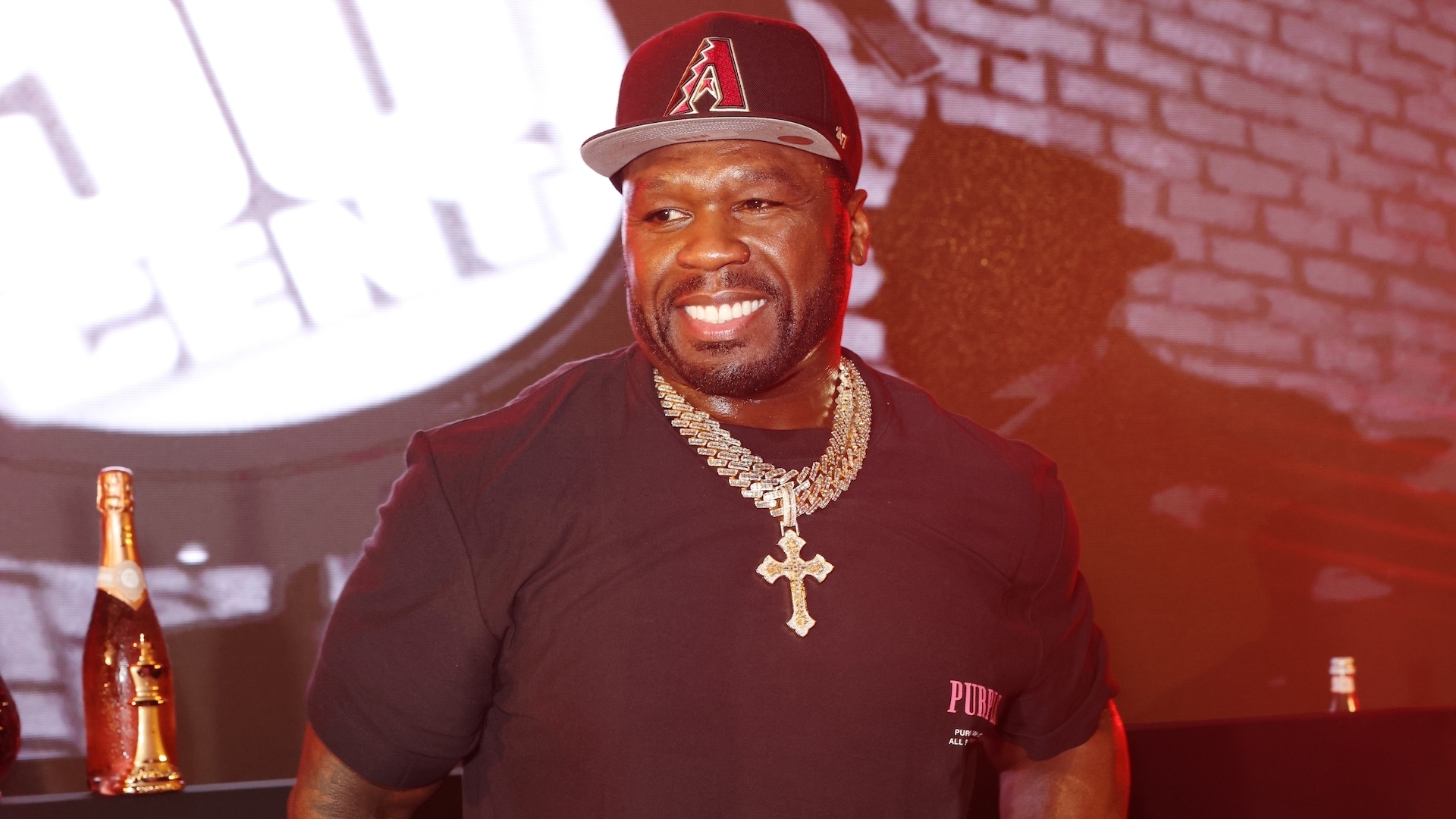 50 Cent Reacts to Viral Clip of Black Man Fending Off 7 White Guys,  Punching Them Into the Multiverse | Complex