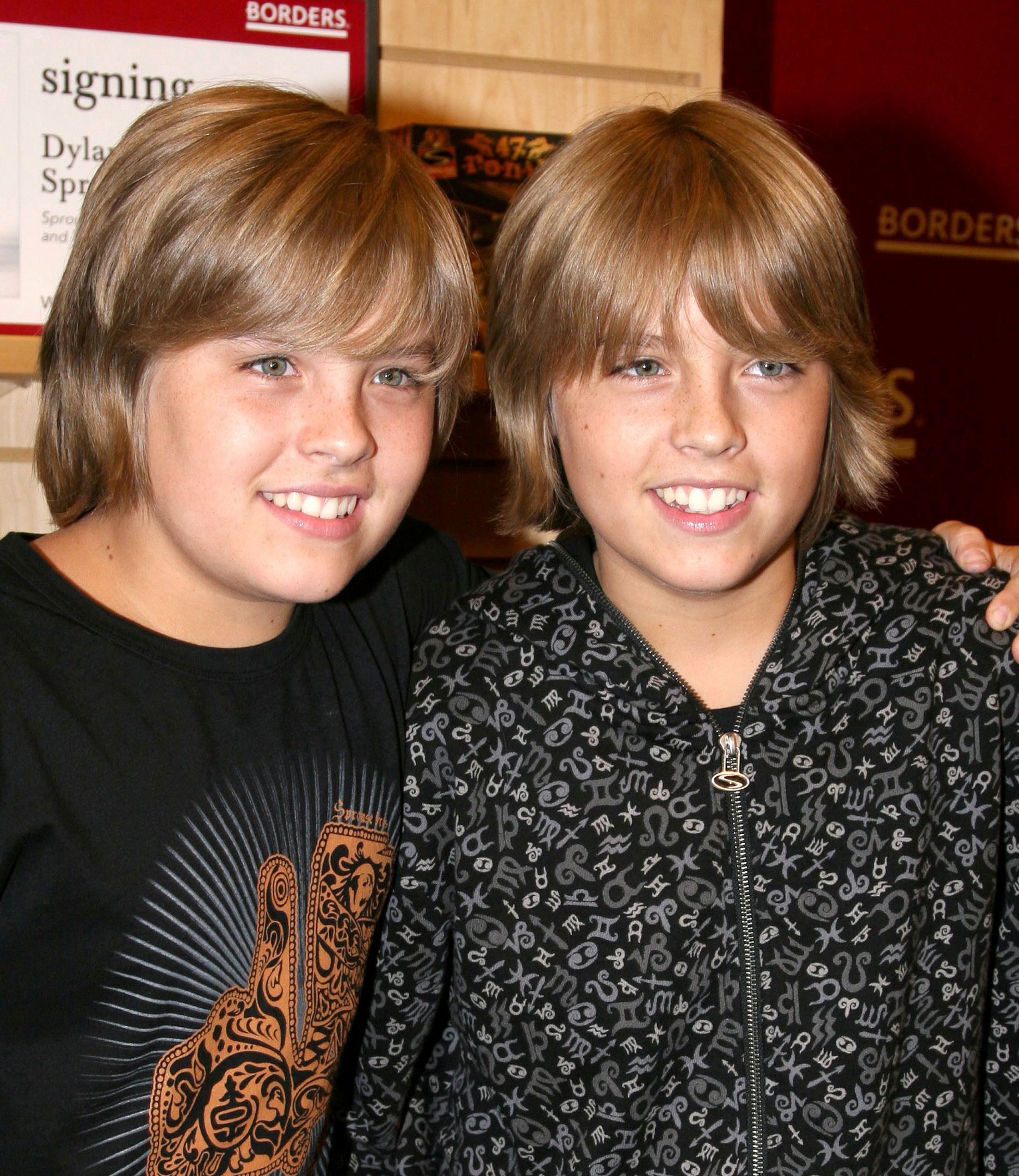 Dylan and Cole Sprouse in 2007