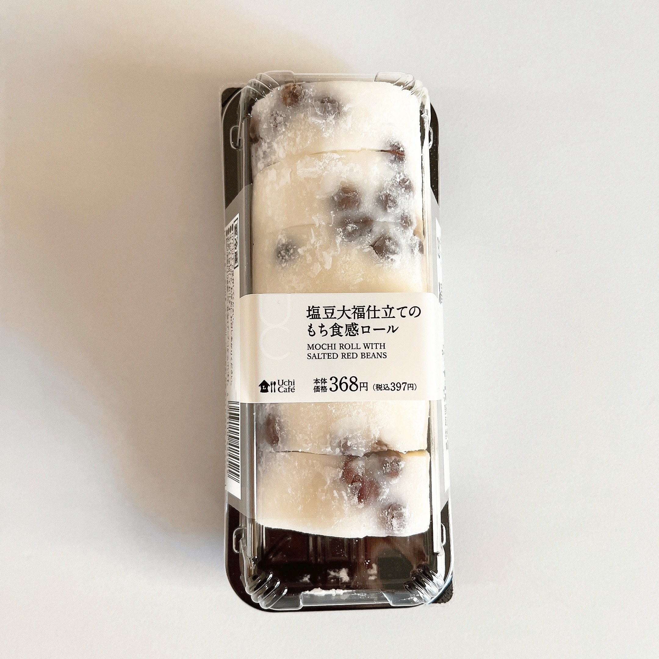 LAWSON(ローソン)のおすすめスイーツ「塩豆大福仕立てのもち食感ロール」