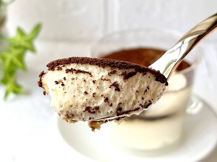 LAWSON(ローソン)のおすすめスイーツ「雲ふわティラミス」