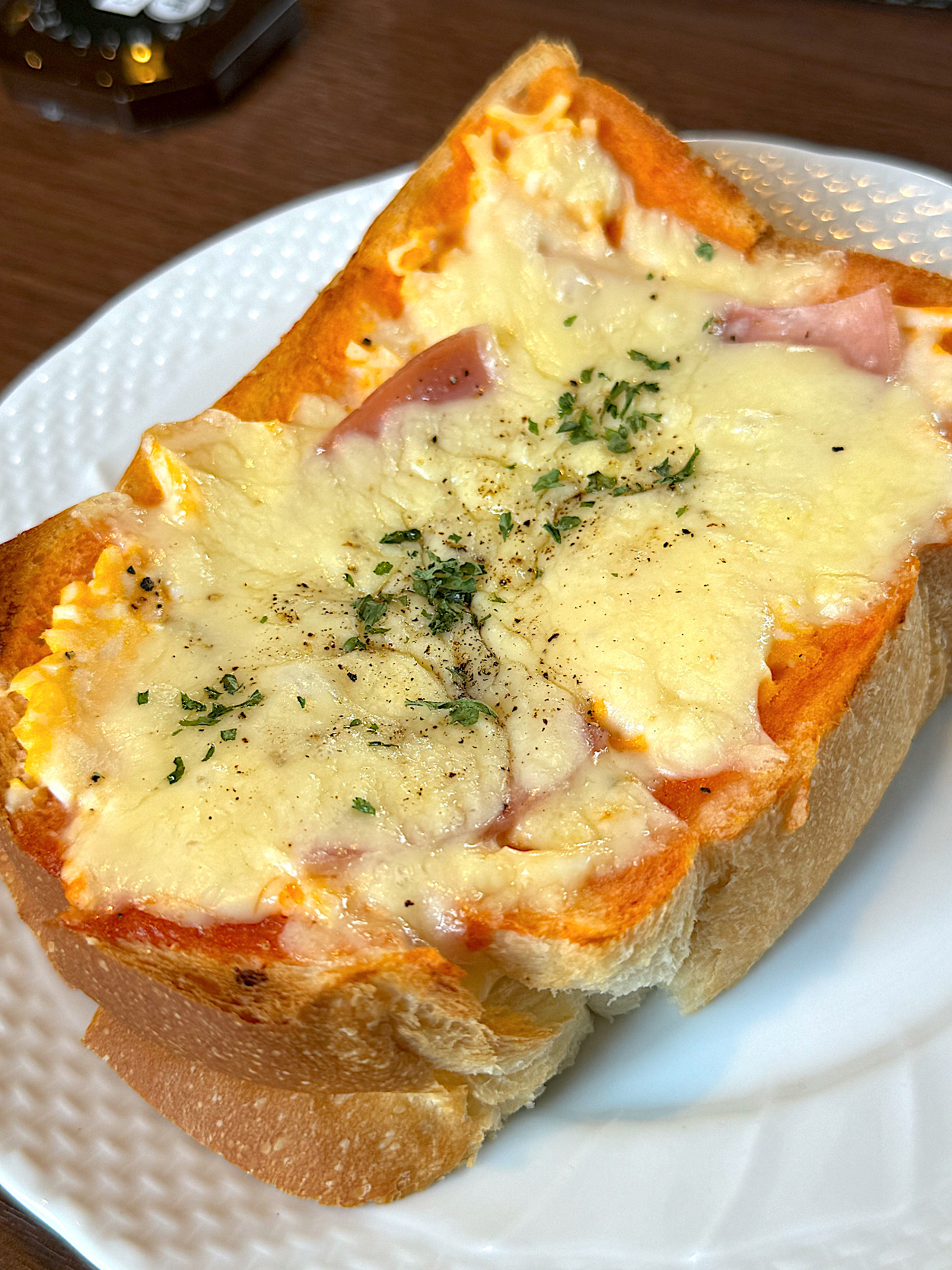 星乃珈琲のおすすめ食事メニュー「ハムチーズトースト」