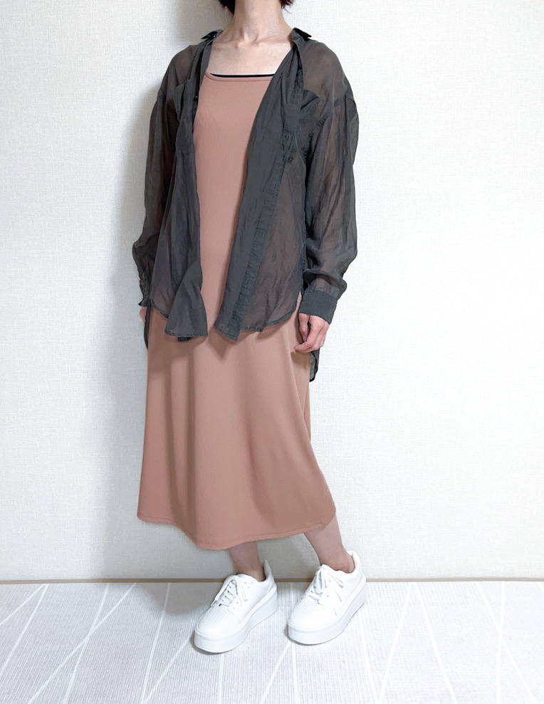 GU新作のおすすめアイテム「チュールプリントワンピース（ノースリーブ）+E」