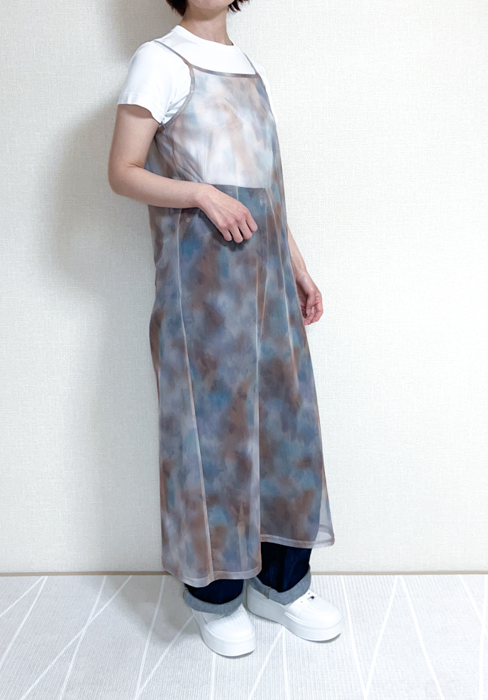 GU新作のおすすめアイテム「チュールプリントワンピース(ノースリーブ)+E」