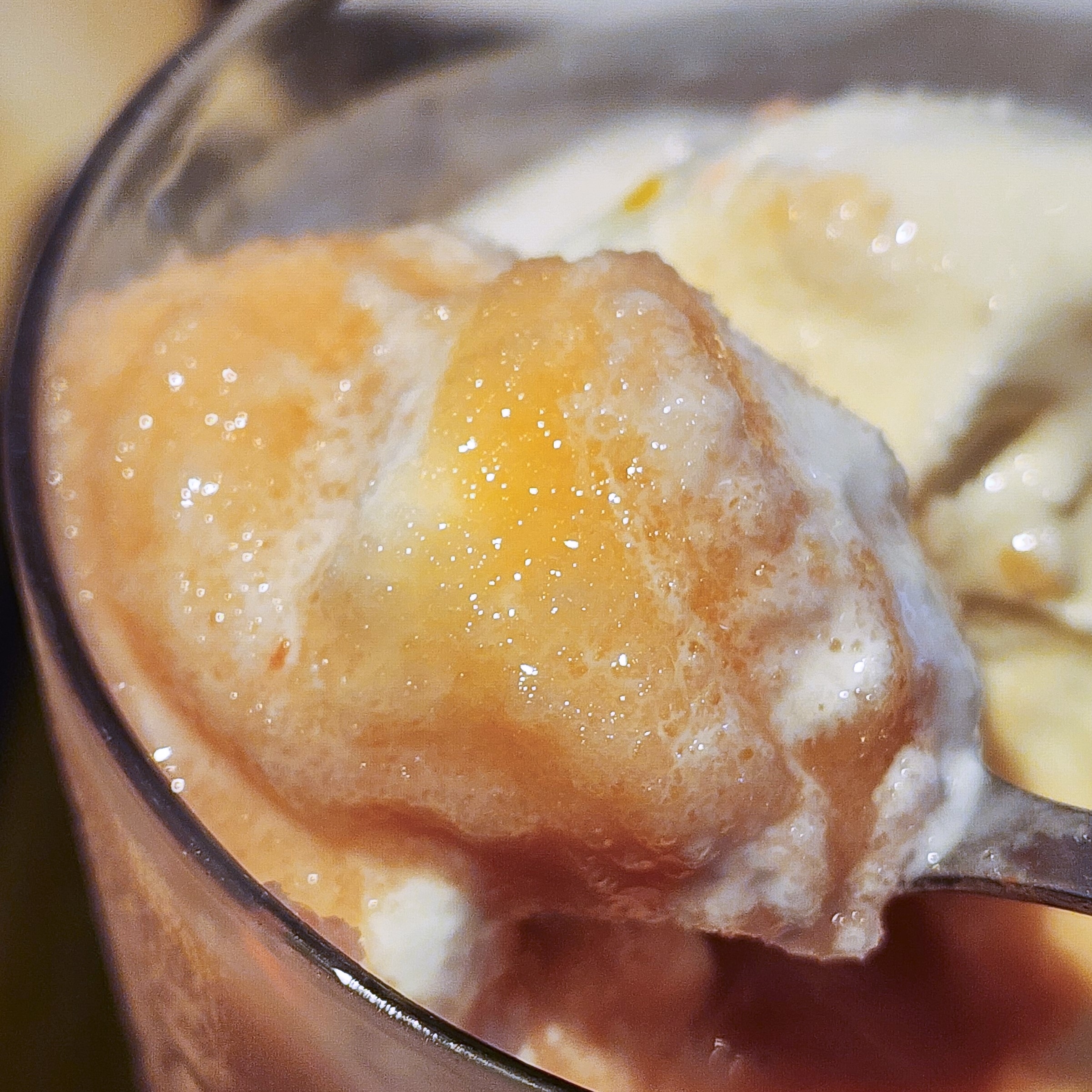 サンマルクカフェのおすすめドリンク「ミルキーいちごみるくスムージー ～2つの出会い♡いちごみるくキャンディ&amp;amp;サクマドロップスの宝石～」