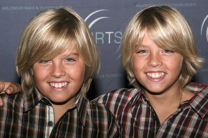 Dylan and Cole Sprouse in 2005