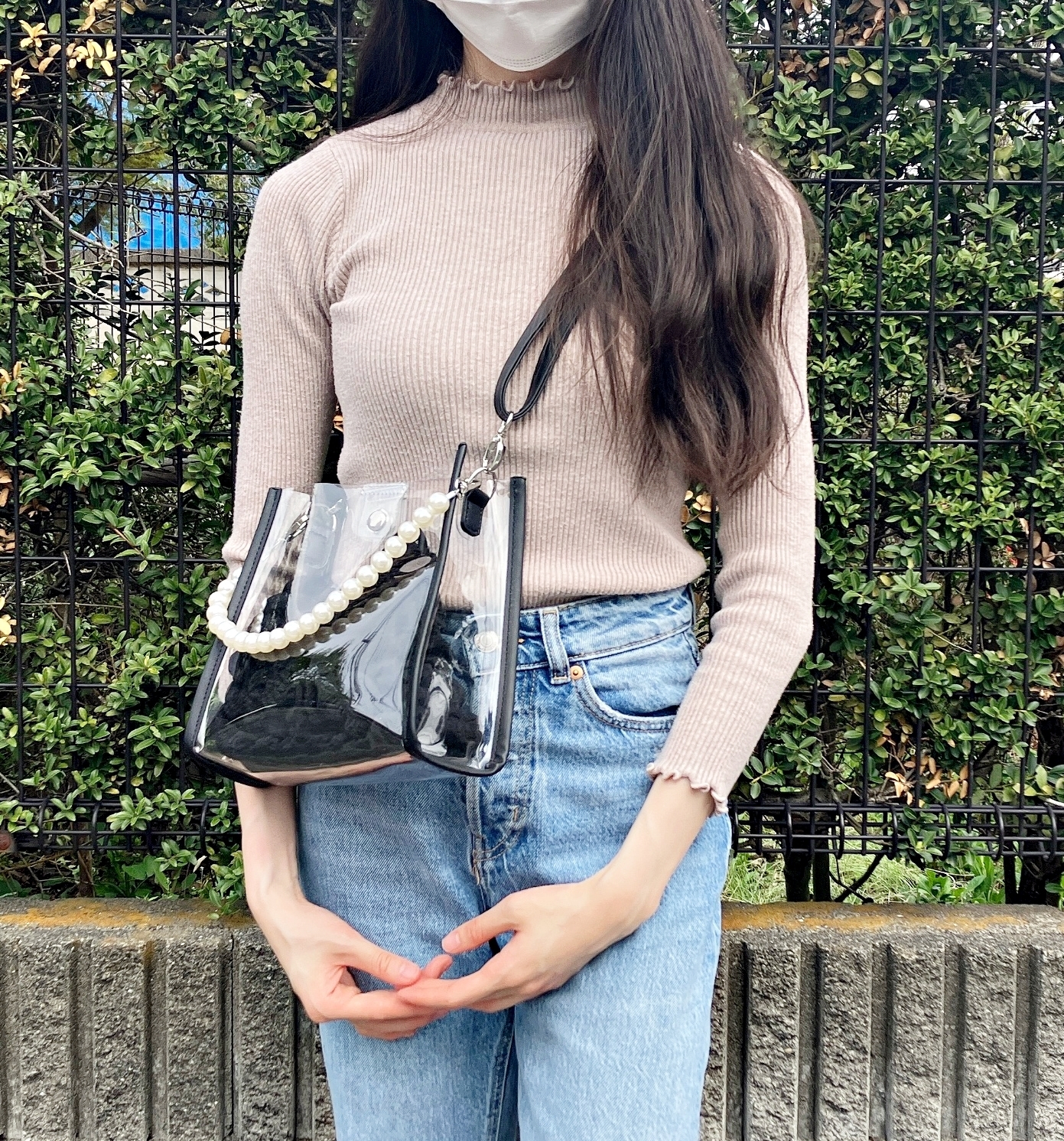 Honeys（ハニーズ）のおすすめバッグ「パール付クリアバッグ」