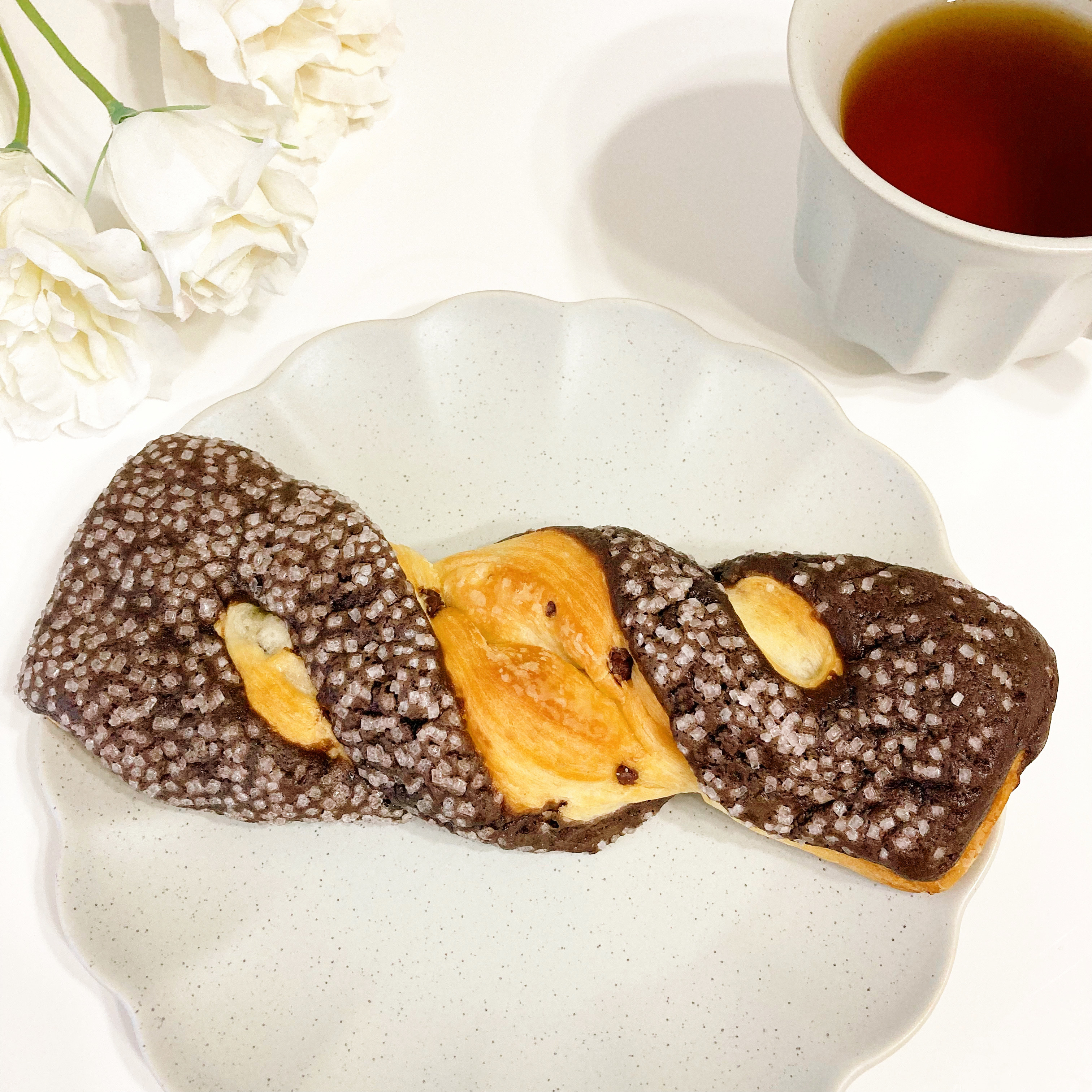 FamilyMart(ファミリーマート)のおすすめスイーツパン「ツイストチョコデニッシュ」