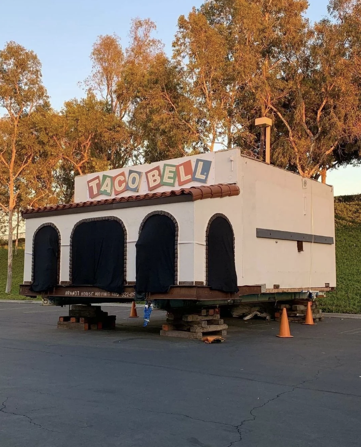 Taco Bell building facade on blocks with covered entrance, no visible activity