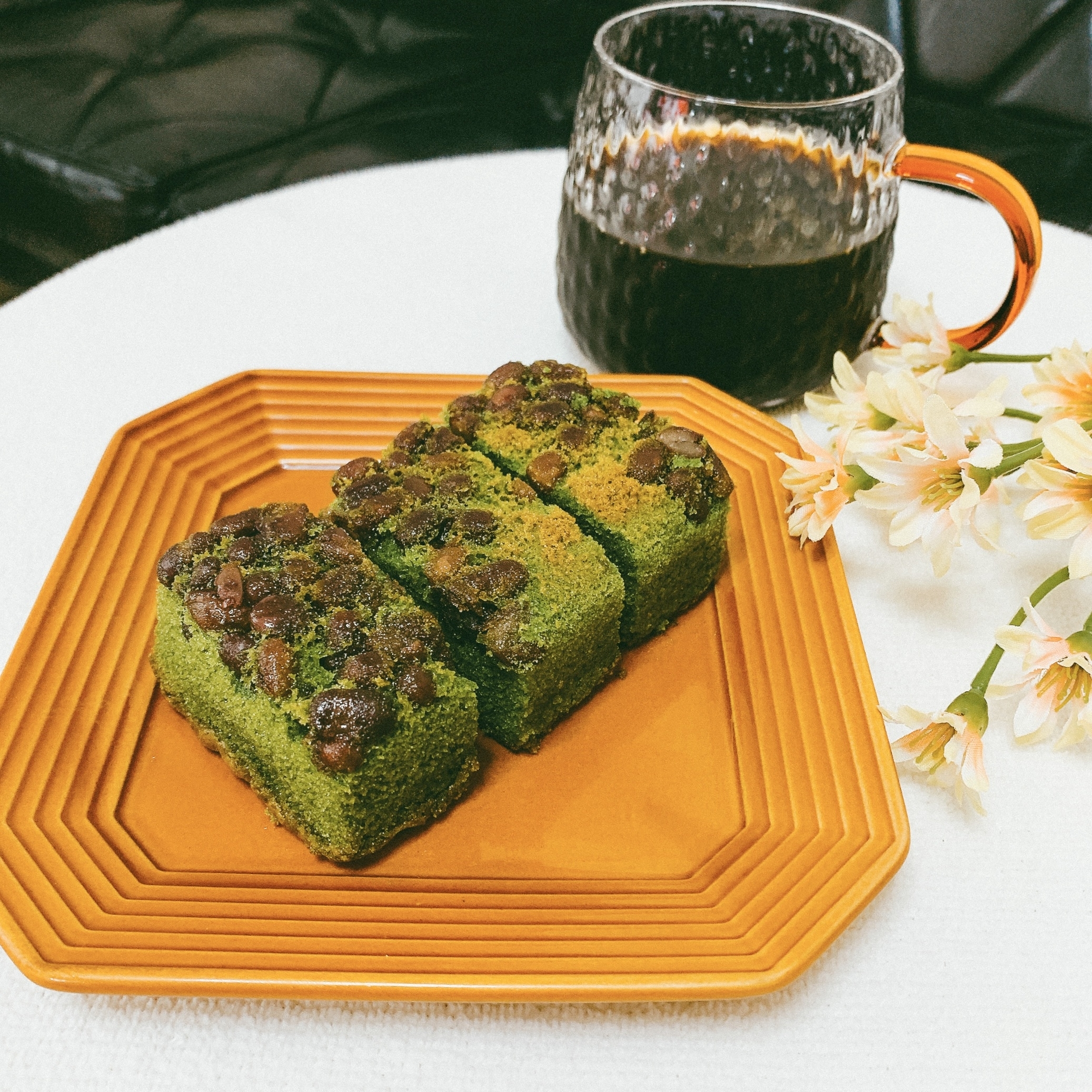 無印良品のおすすめのスイーツ「抹茶と小豆のケーキ」