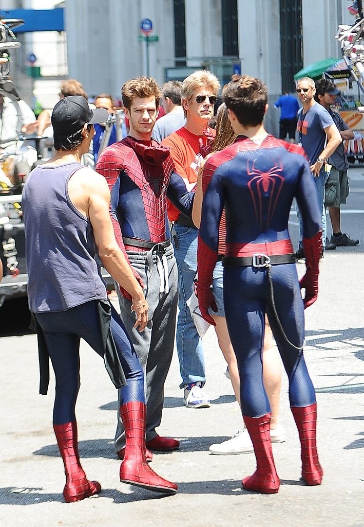 Andrew Garfield and his stuntman on set