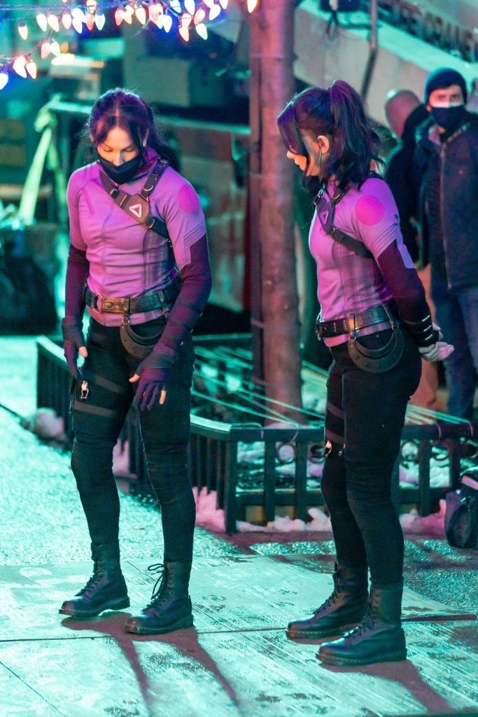 Hailee Steinfeld and her stunt double