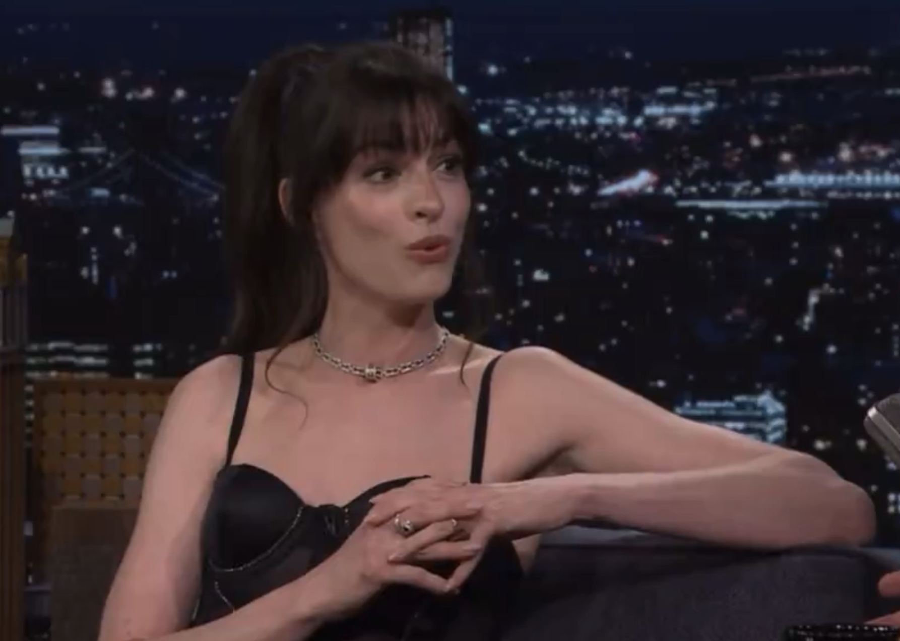 Anne Hathaway on the tonight show