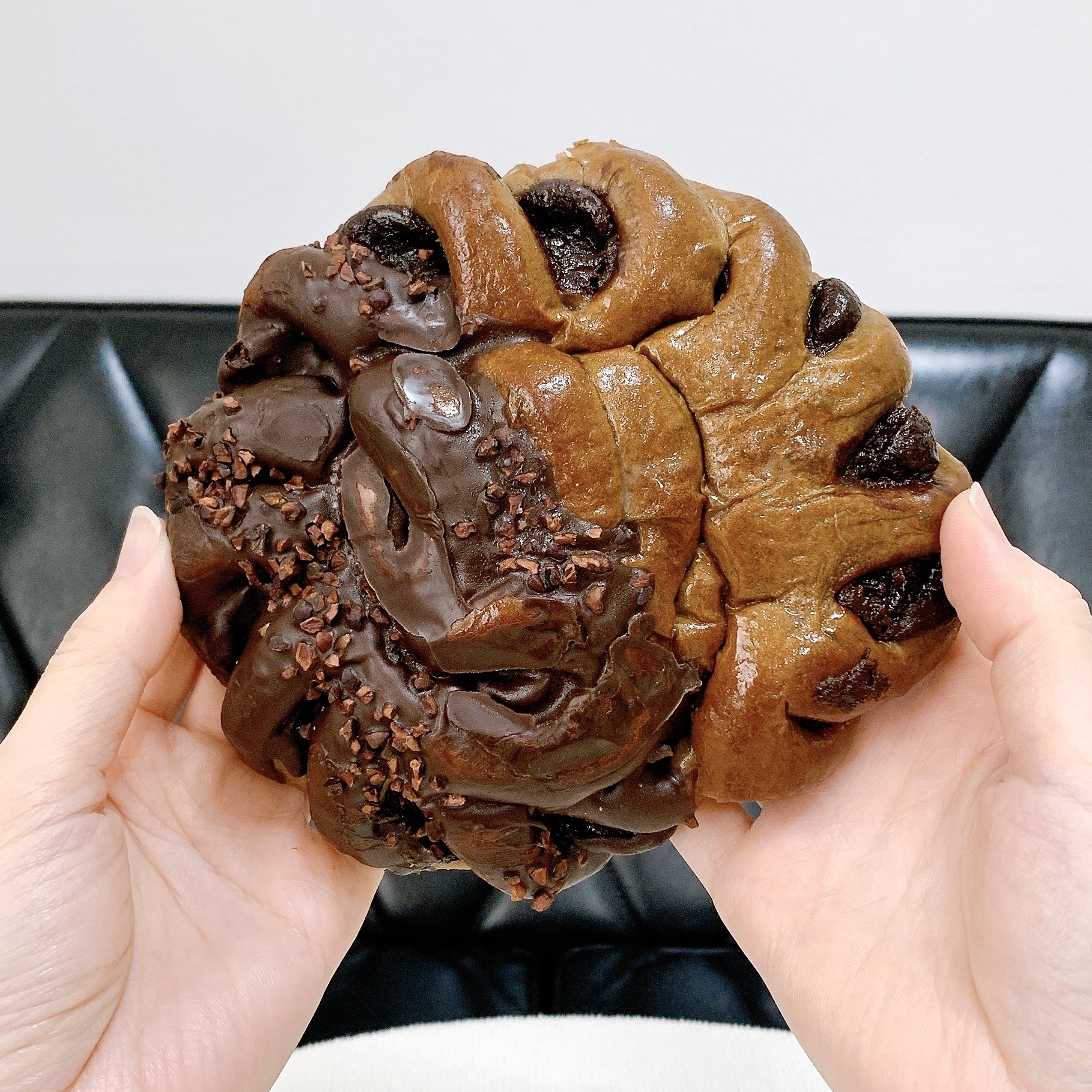 LAWSON（ローソン）のおすすめの商品「GODIVA ショコラクリームパン」