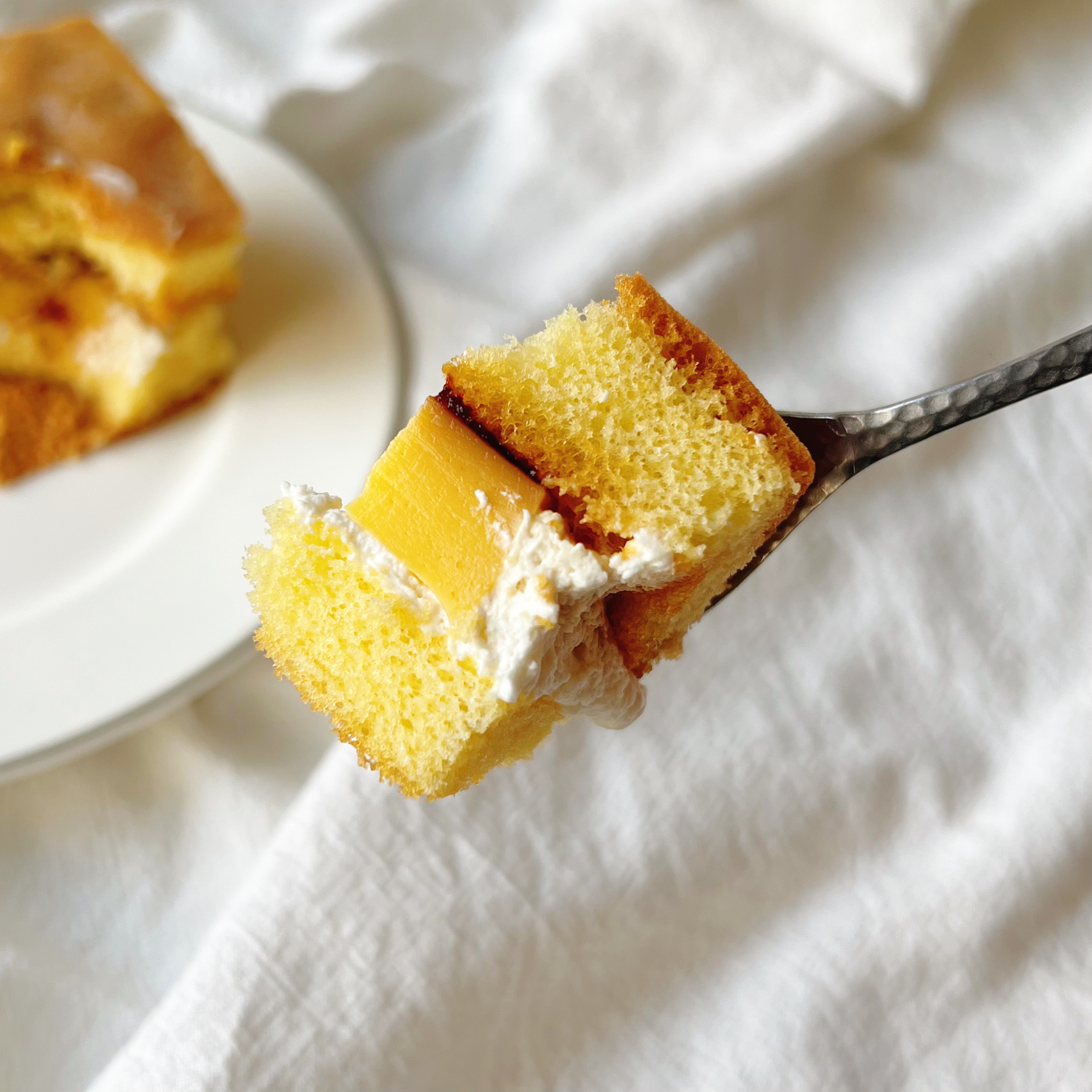 FamilyMart(ファミリーマート)のおすすめスイーツ「プリンサンド」