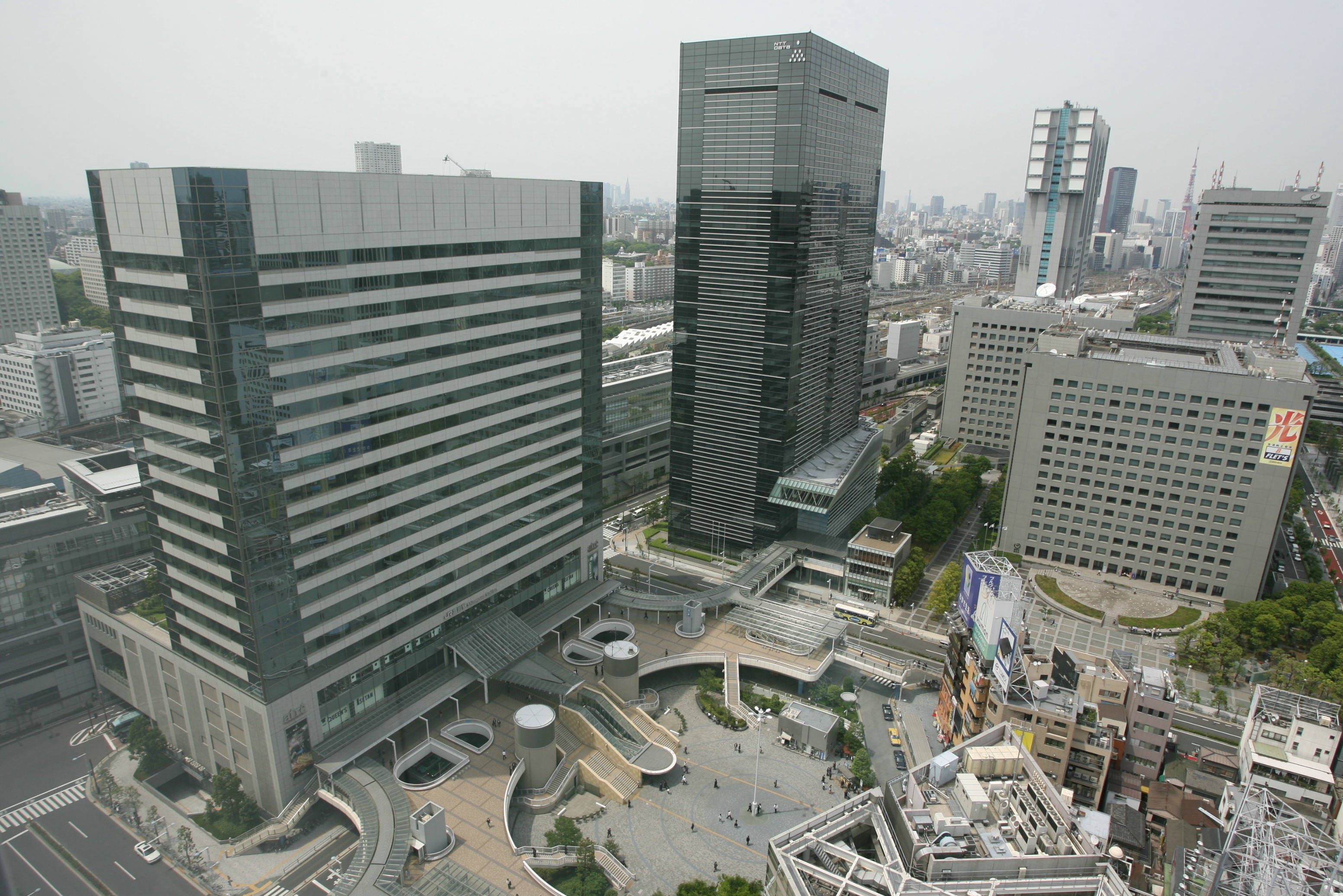 2007年の品川駅港南口(時事通信)