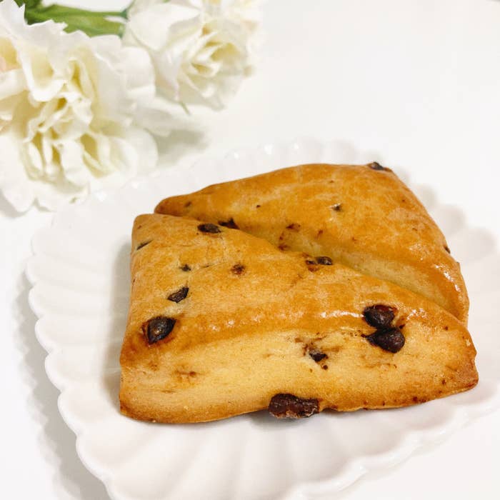 セブン-イレブンの贅沢スイーツ「7プレミアム チョコ スコーン2個入」