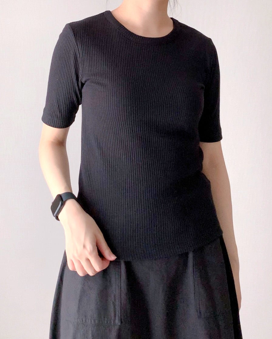 しまむらのおすすめファッションアイテム「2セットYUMビスチェ+Tシャツセット」