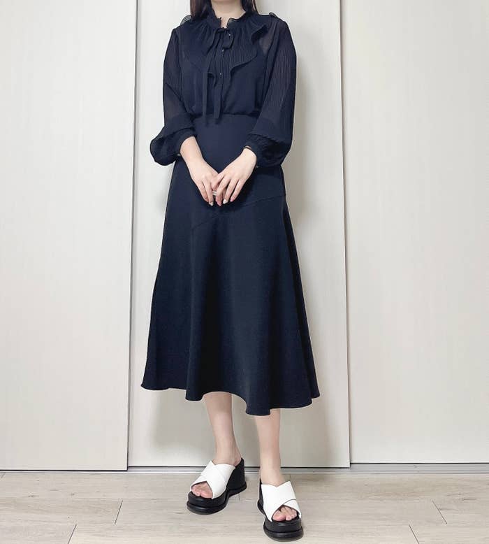 ユニクロのおすすめボトムス「マーメイドスカート」