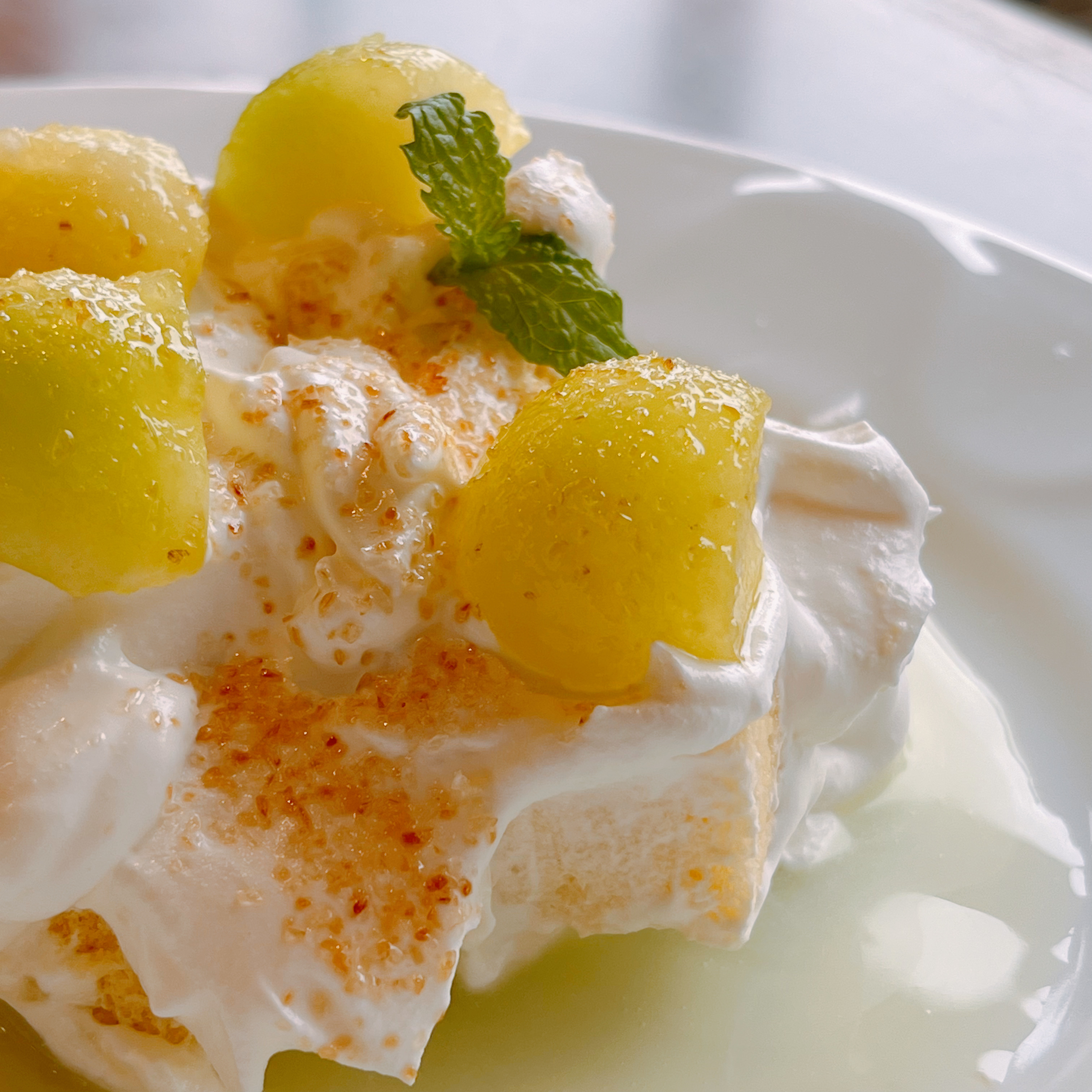 デニーズのオススメメニュー「マスクメロンのふわふわショートケーキ」