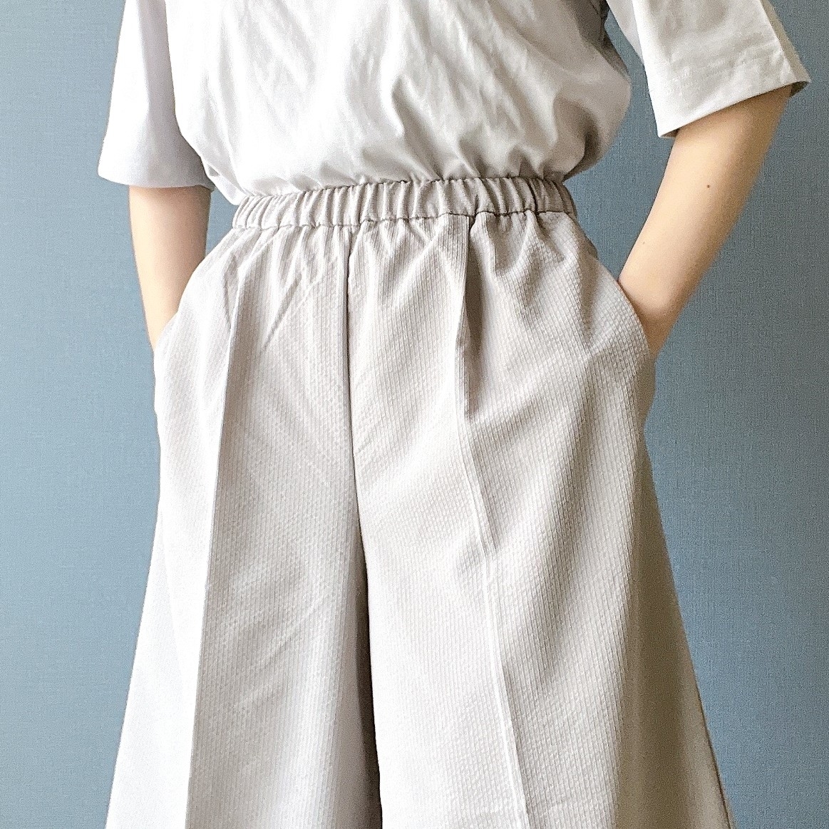 無印良品のオススメのパンツ「婦人 風を通すストレッチサッカークロップドパンツ」