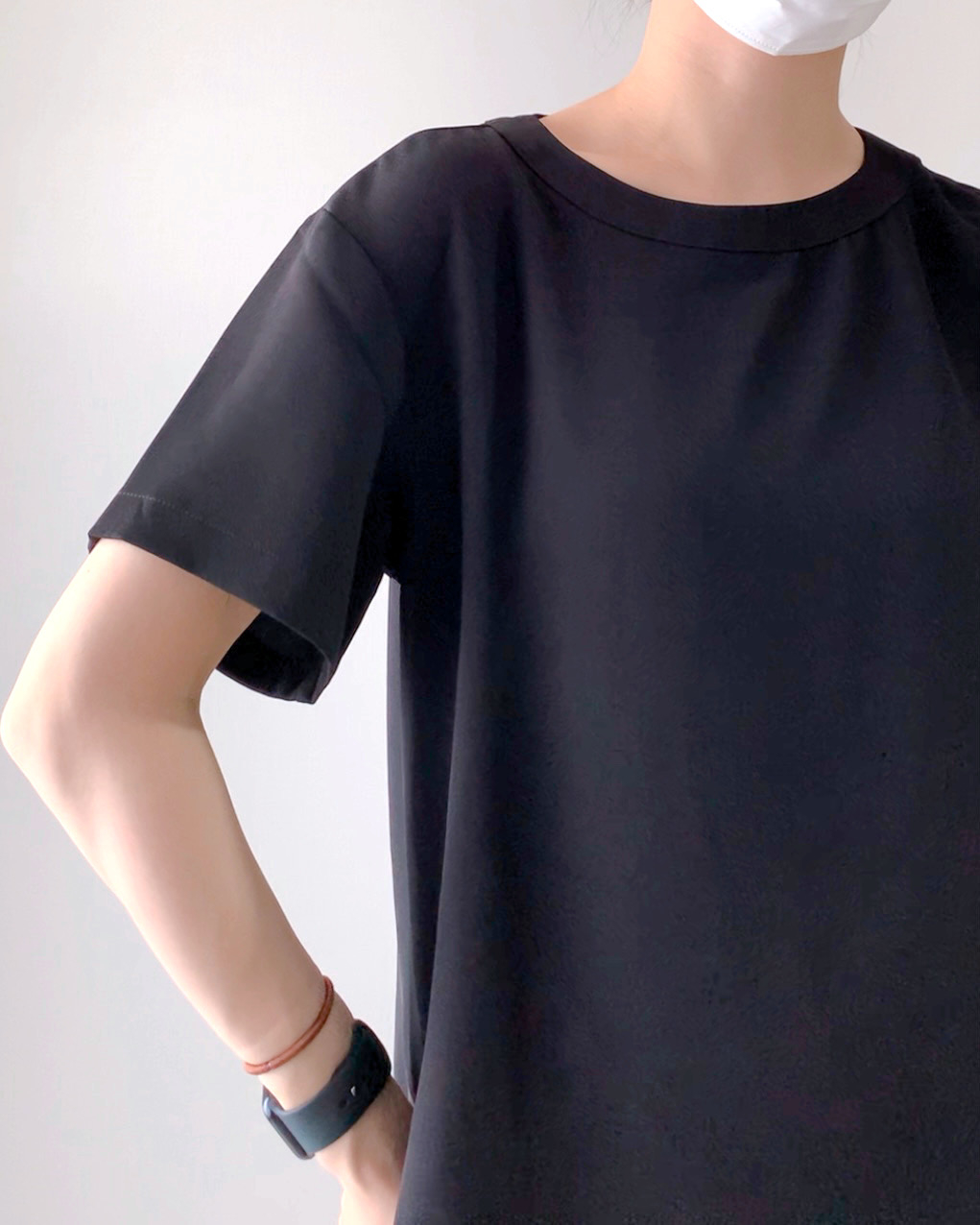 GU(ジーユー)のおすすめファッション「バックジップTブラウス(半袖)Z(セットアップ可能)」