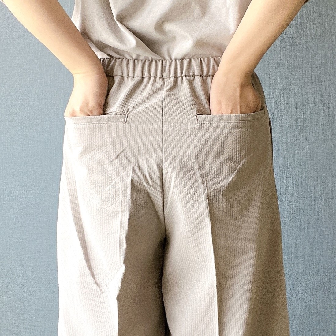 無印良品のオススメのパンツ「婦人 風を通すストレッチサッカークロップドパンツ」