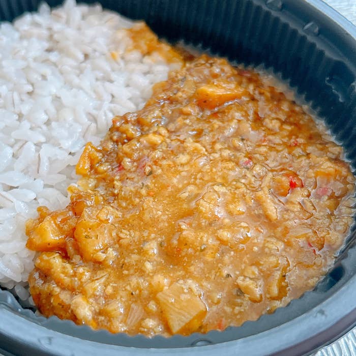 セブン-イレブンのおすすめ冷凍食品「EASE UP ガパオライス」