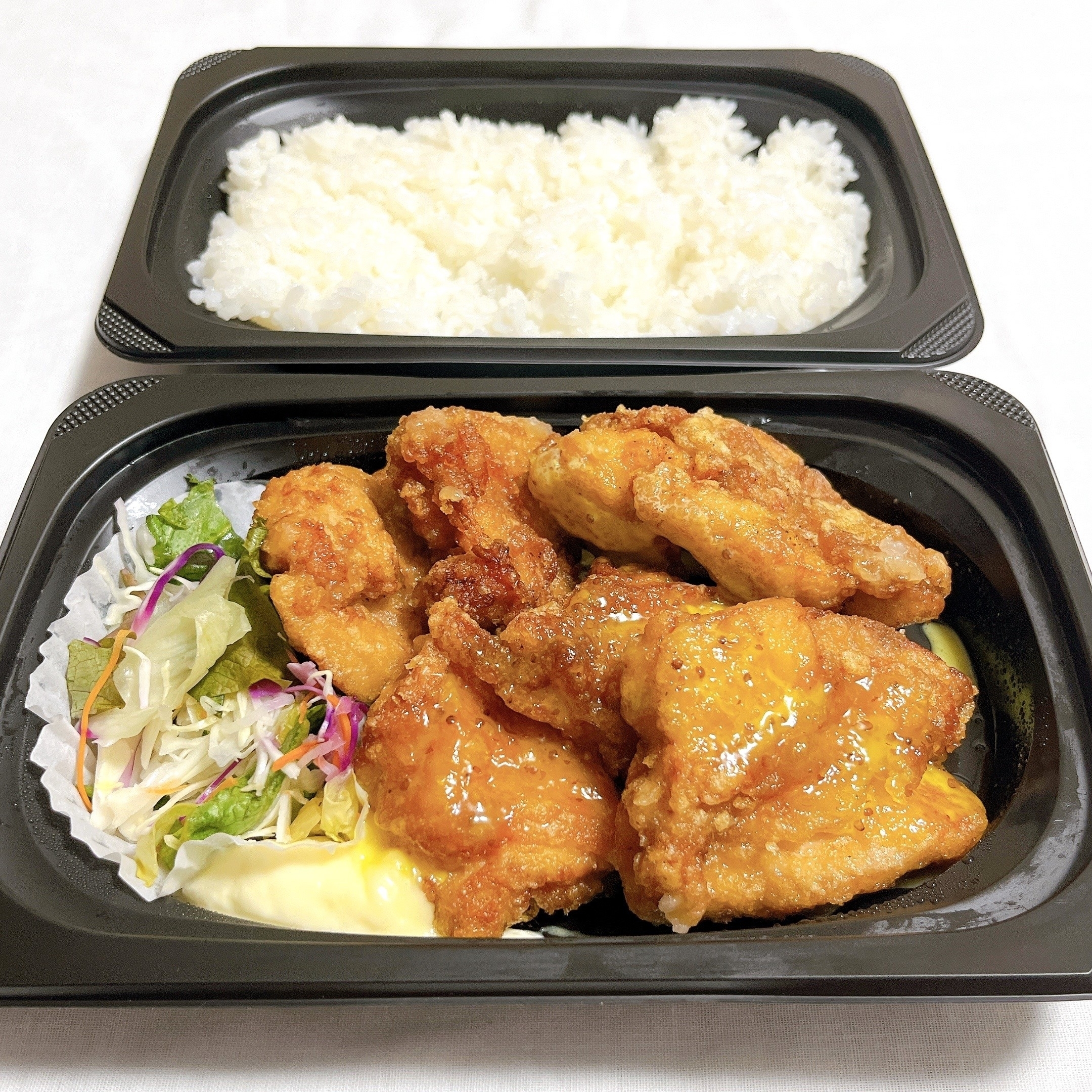 ガストのおすすめのお弁当「合盛り弁当（ハニーマスタード）6個」