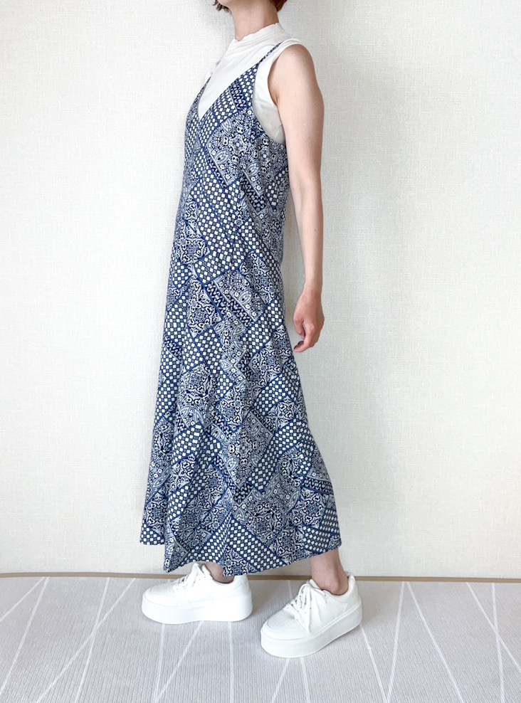 GU（ジーユー）のおすすめファッションアイテム「フレアキャミソールワンピース(バンダナ)+E」