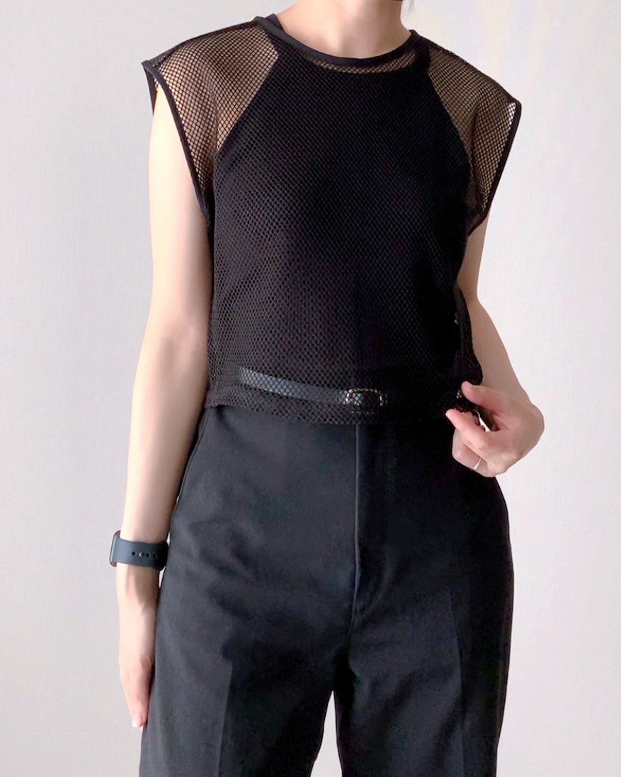 GU（ジーユー）のおすすめファッションアイテム「メッシュT（ノースリーブ）」