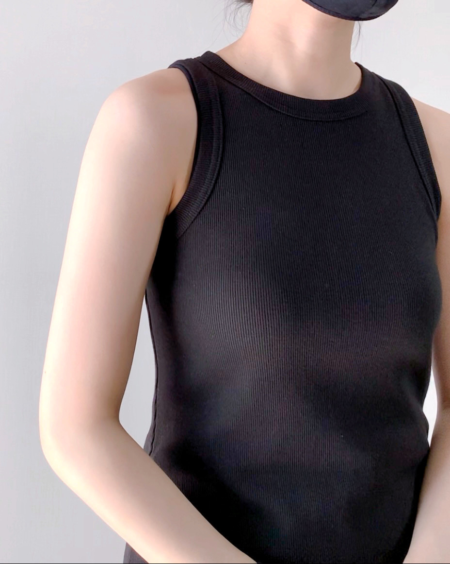 GU（ジーユー）のおすすめファッションアイテム「リブナローワンピース（ノースリーブ）」