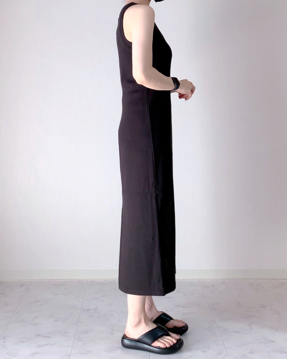 GU（ジーユー）のおすすめファッションアイテム「リブナローワンピース（ノースリーブ）」