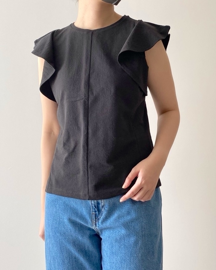 UNIQLO(ユニクロ)のおすすめファッション「ラッフルスリーブT」