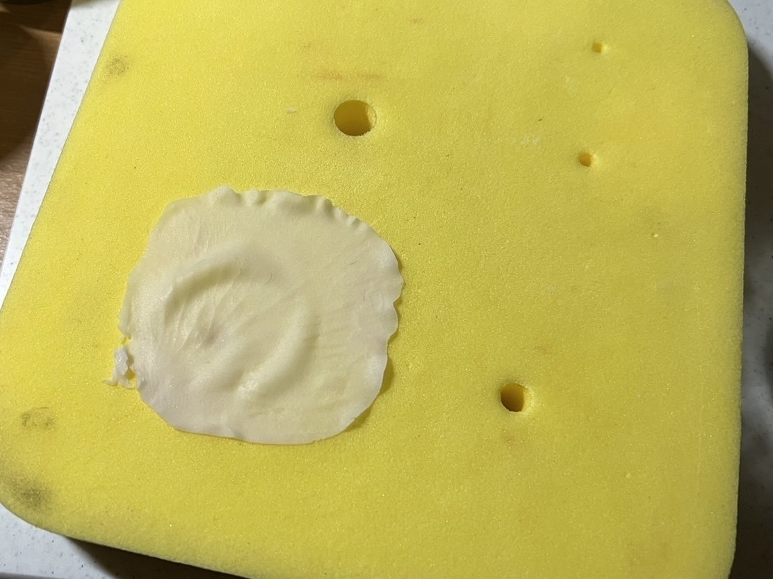 スポンジについた生地