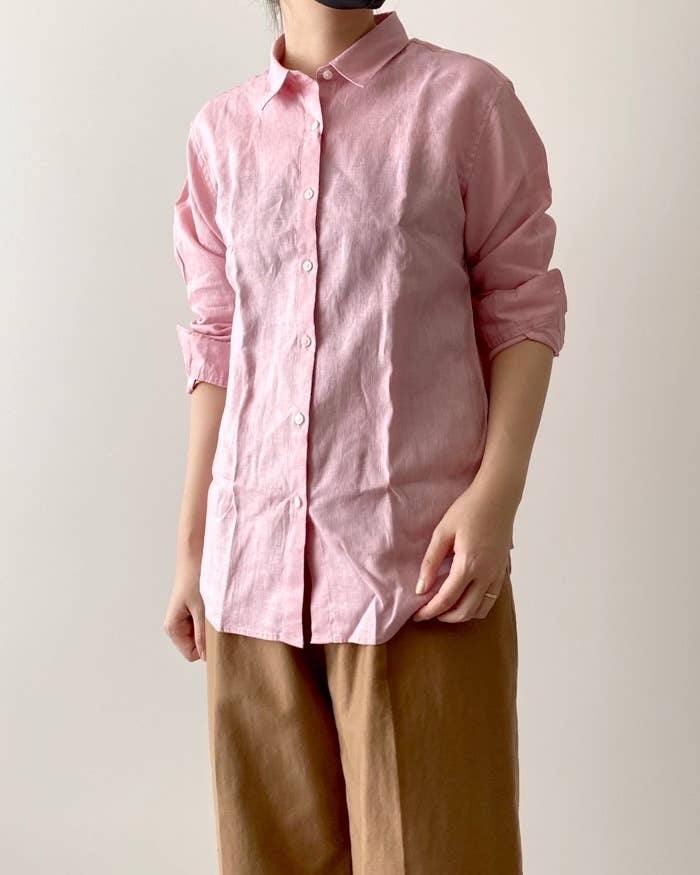 UNIQLO（ユニクロ）のおすすめファッションアイテム「プレミアムリネンシャツ（長袖）」