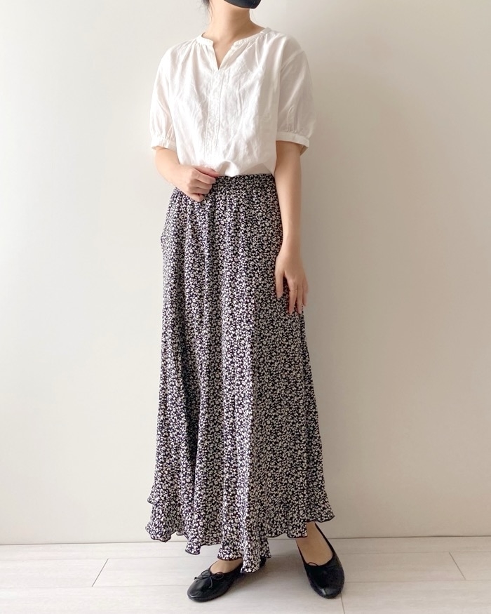 UNIQLO（ユニクロ）のおすすめファッションアイテム「リネンブレンドボリュームブラウス（半袖）」のコーディネート