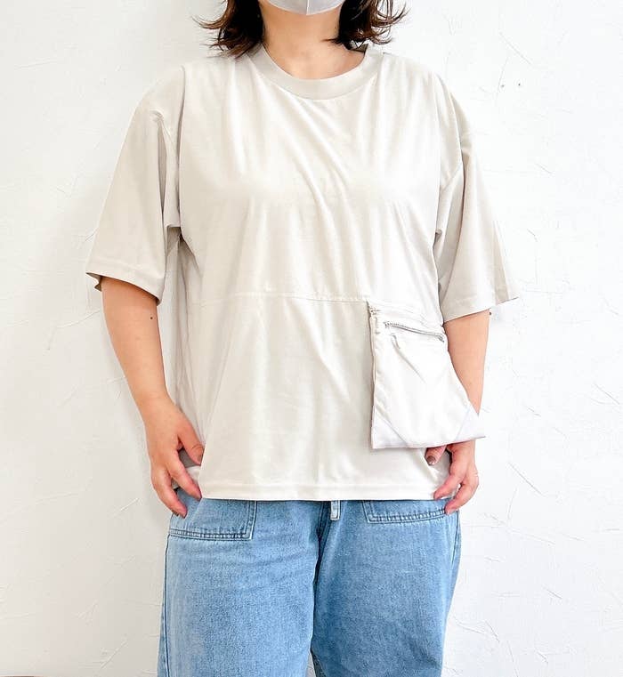 WORKMAN(ワークマン)のおすすめトップス「レディース ニュートラルポケットプルオーバー」