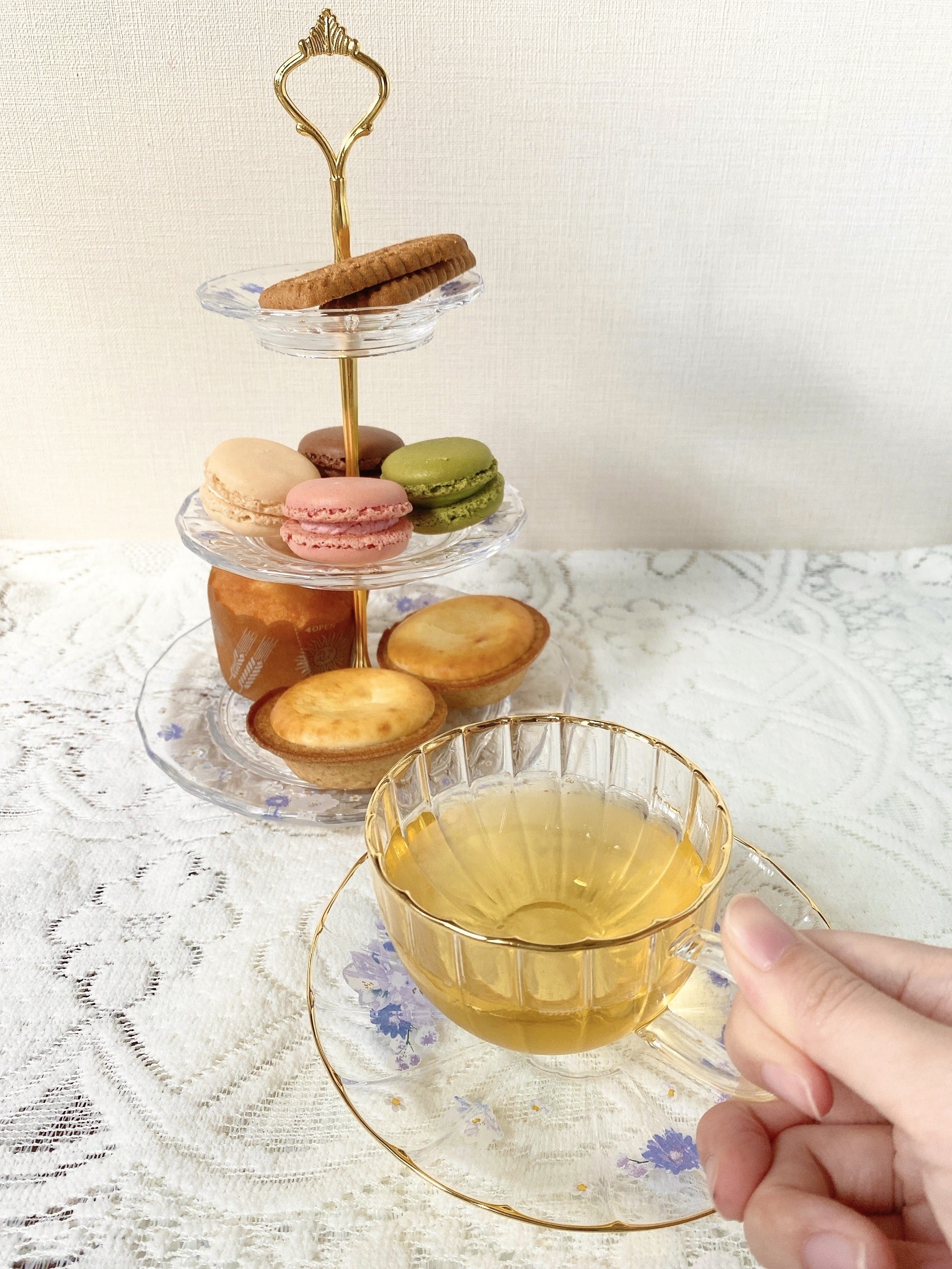 Francfranc（フランフラン）のおすすめアイテム「フラワーフリル ガラススタンド パープル」