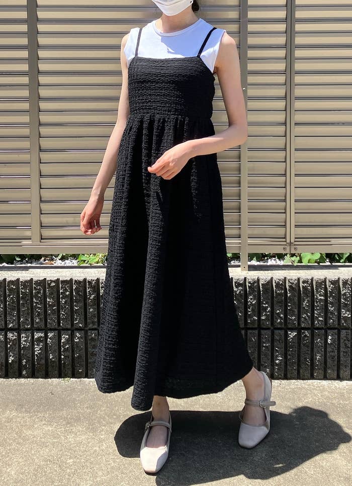 GU(ジーユー)のおすすめワンピース「バックリボンワンピース(ノースリーブ)+E」