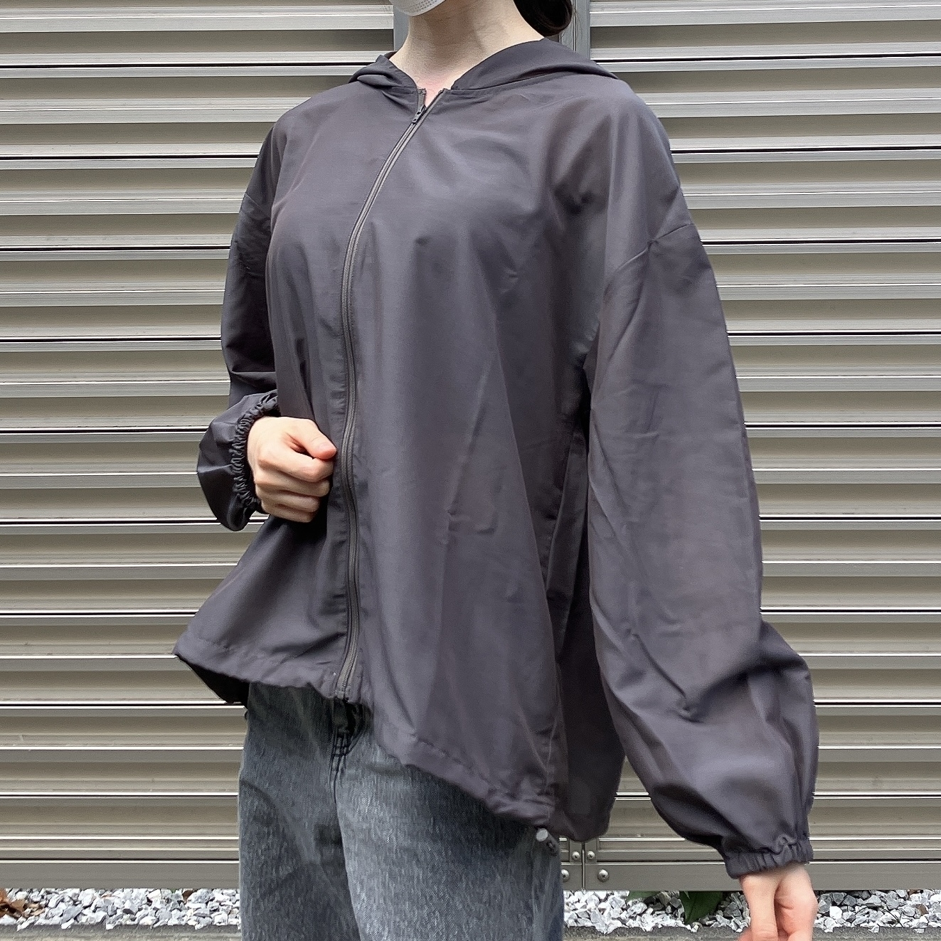 ハニーズのおすすめアウター「シアーフードブルゾン」