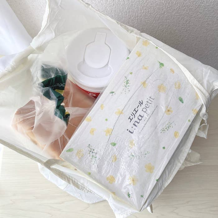 Francfranc（フランフラン）のおしゃれエコバッグ「くしゅらくエコバッグ フリル」