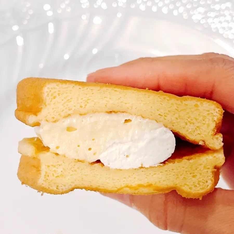 コージーコーナーのおすすめスイーツ「スフレワッフル(瀬戸内レモン&チーズ)」