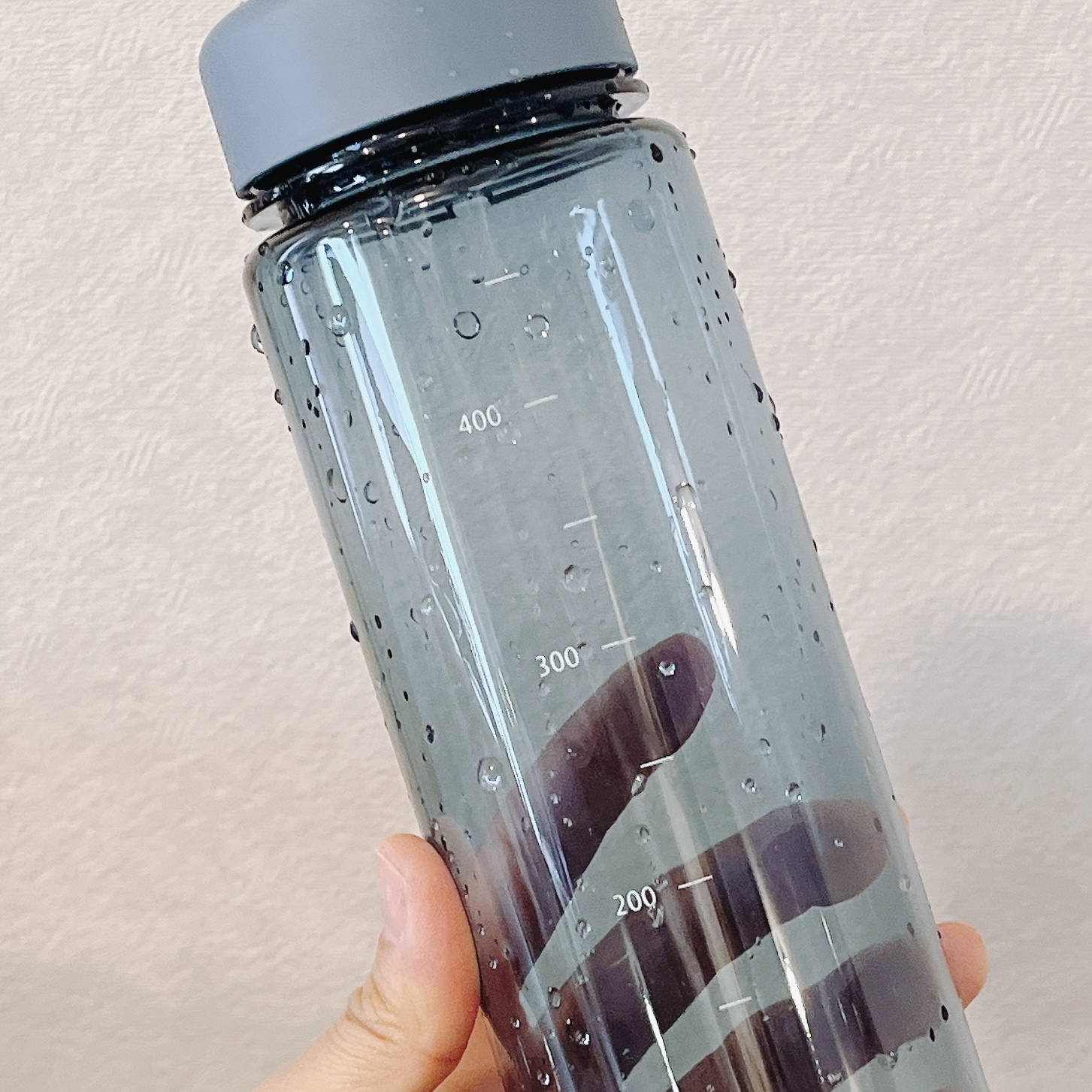 無印良品のおすすめアイテム「目盛り付き ドリンクボトル」