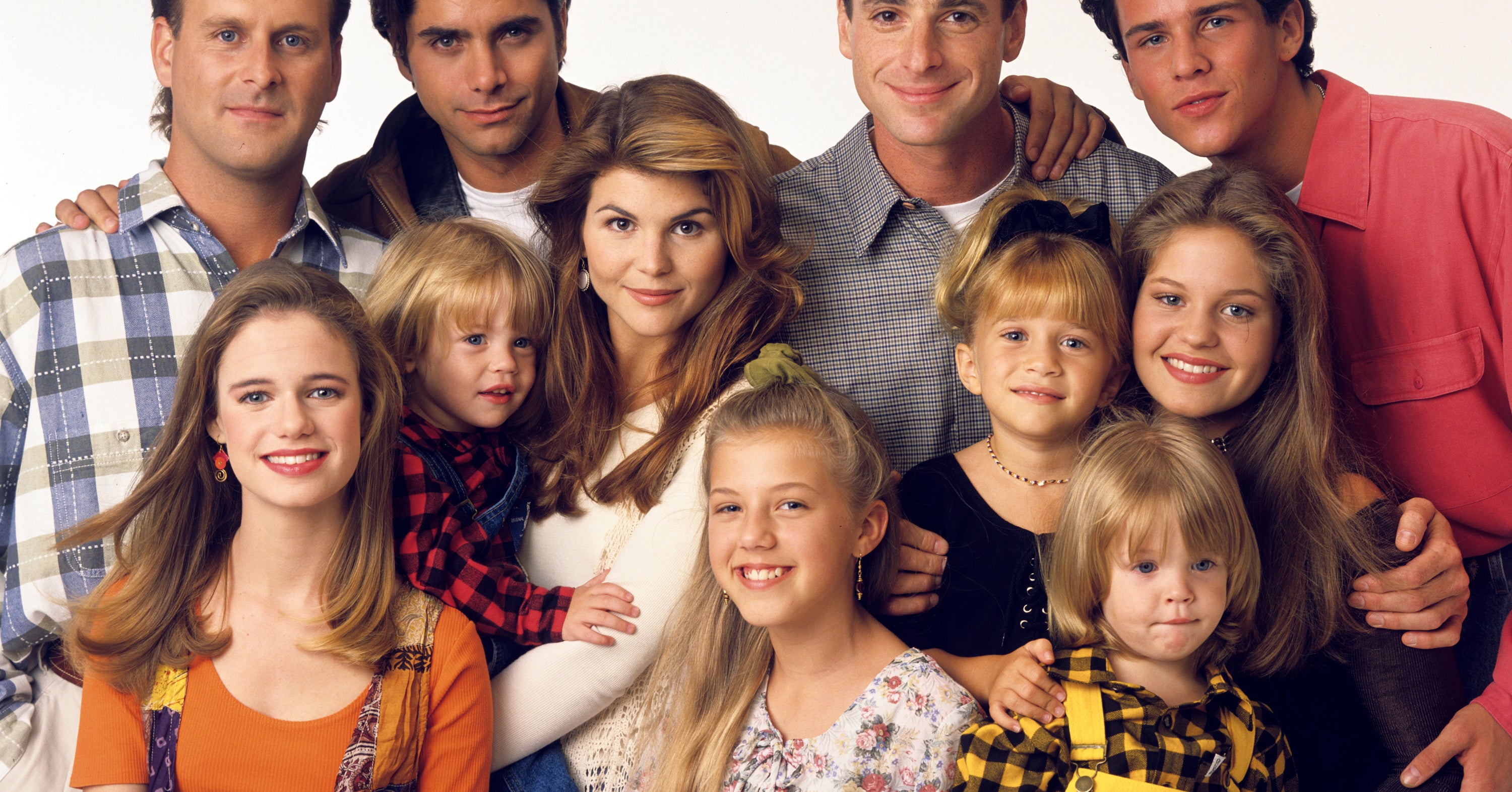 The "Full House" Cast Finally Reunited With Mary-Kate And Ashley Olsen, And The Photo Will Warm Your Heart