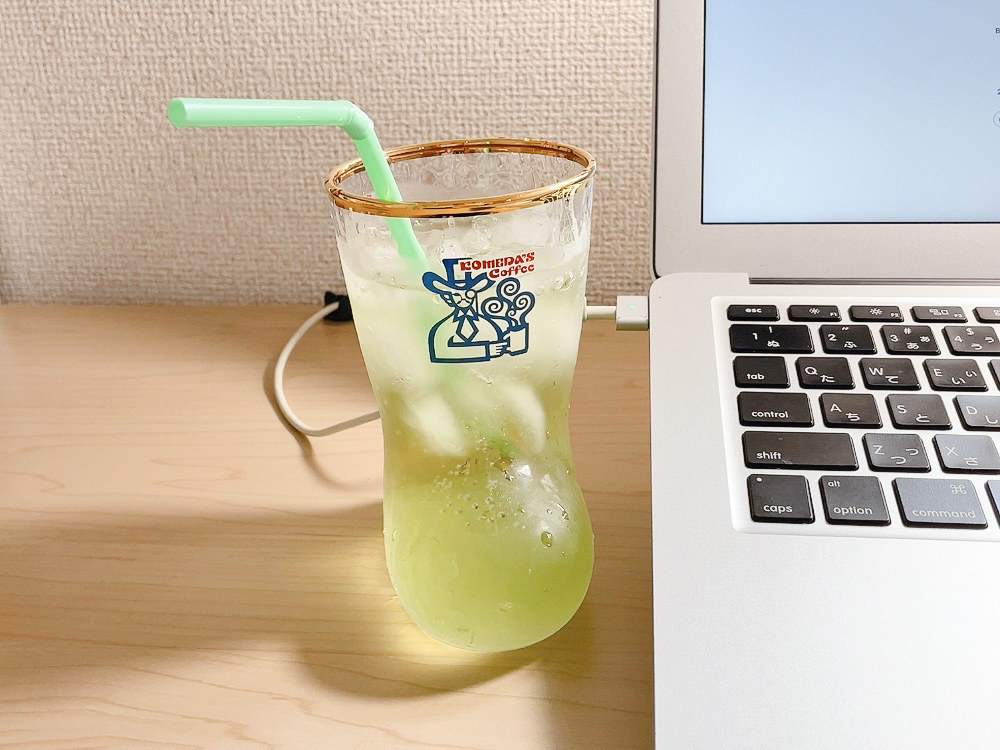 コメダ珈琲店のおすすめ雑貨「ブーツグラス」