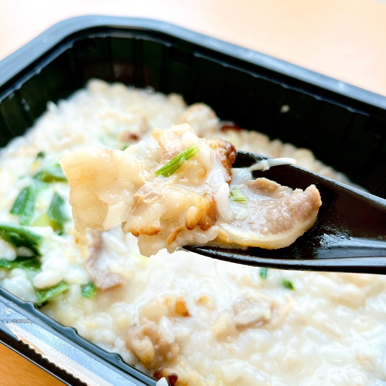 セブン-イレブンのおすすめ冷凍食品「EASE UP コムタンクッパ」